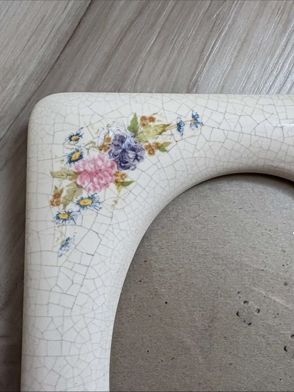 VTG Ceramic Crackle Glaze Floral Picture Frame Cream Oval Photo Opening
